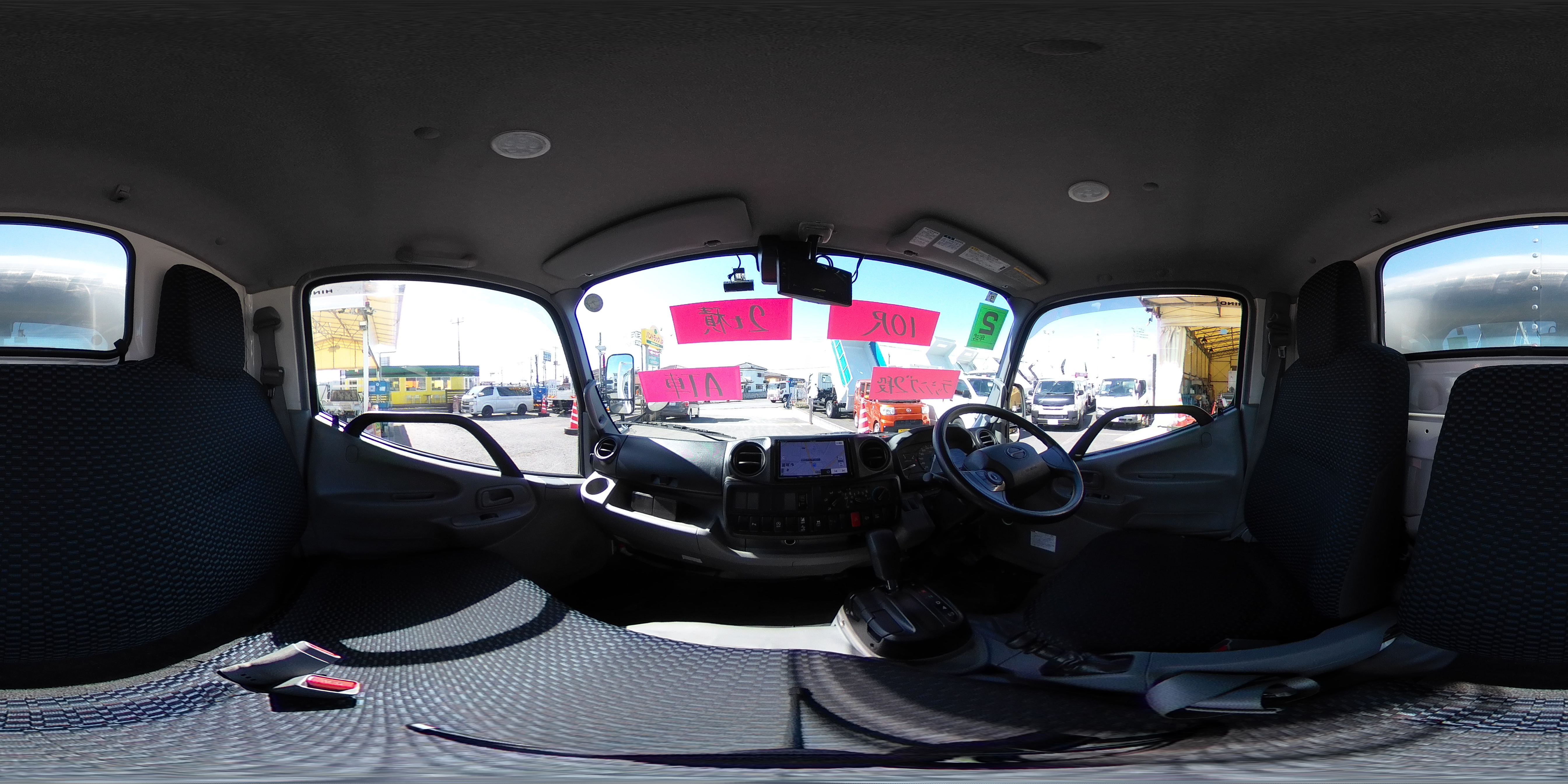 デュトロ　１０尺　アルミバン　積載２０００ｋｇ　ラッシング２段　バックカメラ　社外ナビ　ＥＴＣ　ＬＥＤヘッドライト　電動パーキングブレーキ　クリアランスソナー　全高２．８ｍ以下　９０度ストッパー　パブコ製　ＡＴ車！1