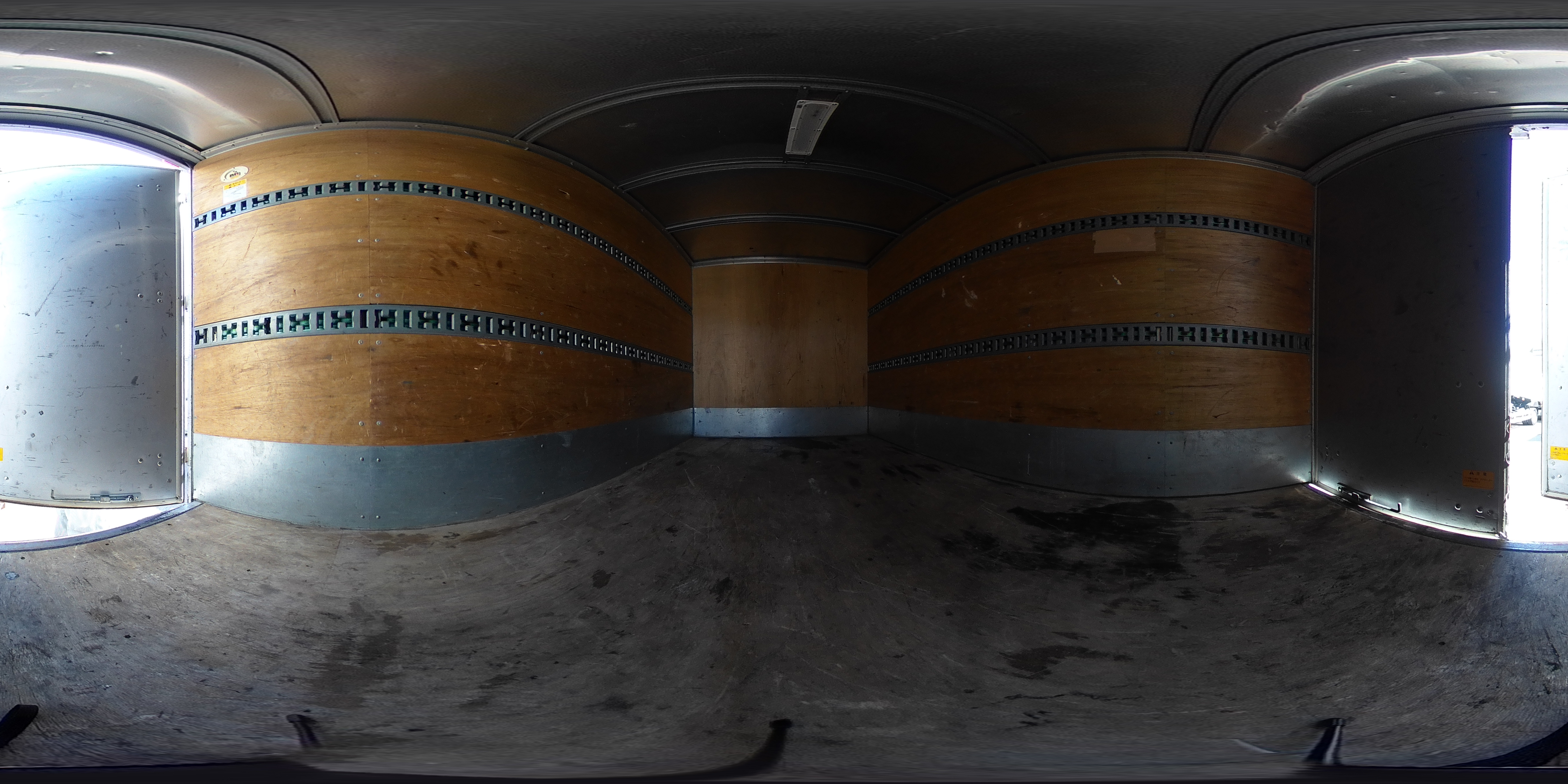 デュトロ　１０尺　アルミバン　積載２０００ｋｇ　ラッシング２段　バックカメラ　社外ナビ　ＥＴＣ　ＬＥＤヘッドライト　電動パーキングブレーキ　クリアランスソナー　全高２．８ｍ以下　９０度ストッパー　パブコ製　ＡＴ車！2