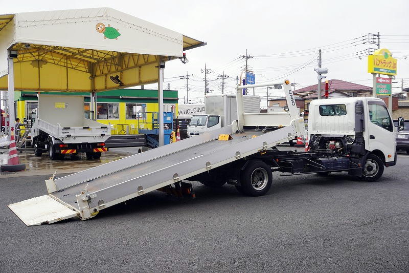 ダイナ　「ワイド超ロング」　セーフティーローダー　一般用　古河ユニック製　積載３５００ｋｇ　アルミブロック　ウインチ　ラジコン　床フック　左電格ミラー　低走行！６速ＭＴ！　車検「Ｒ８年９月まで！」フロント画像