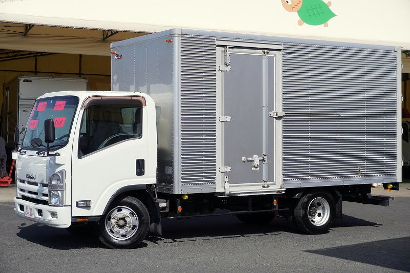 エルフ　「ワイドロング」　アルミバン　積載３５００ｋｇ　サイドドア　ラッシング２段　バックカメラ　左電格ミラー　フォグランプ　日本フルハーフ製　ＡＴ車！　車検「Ｒ９年１月まで！」