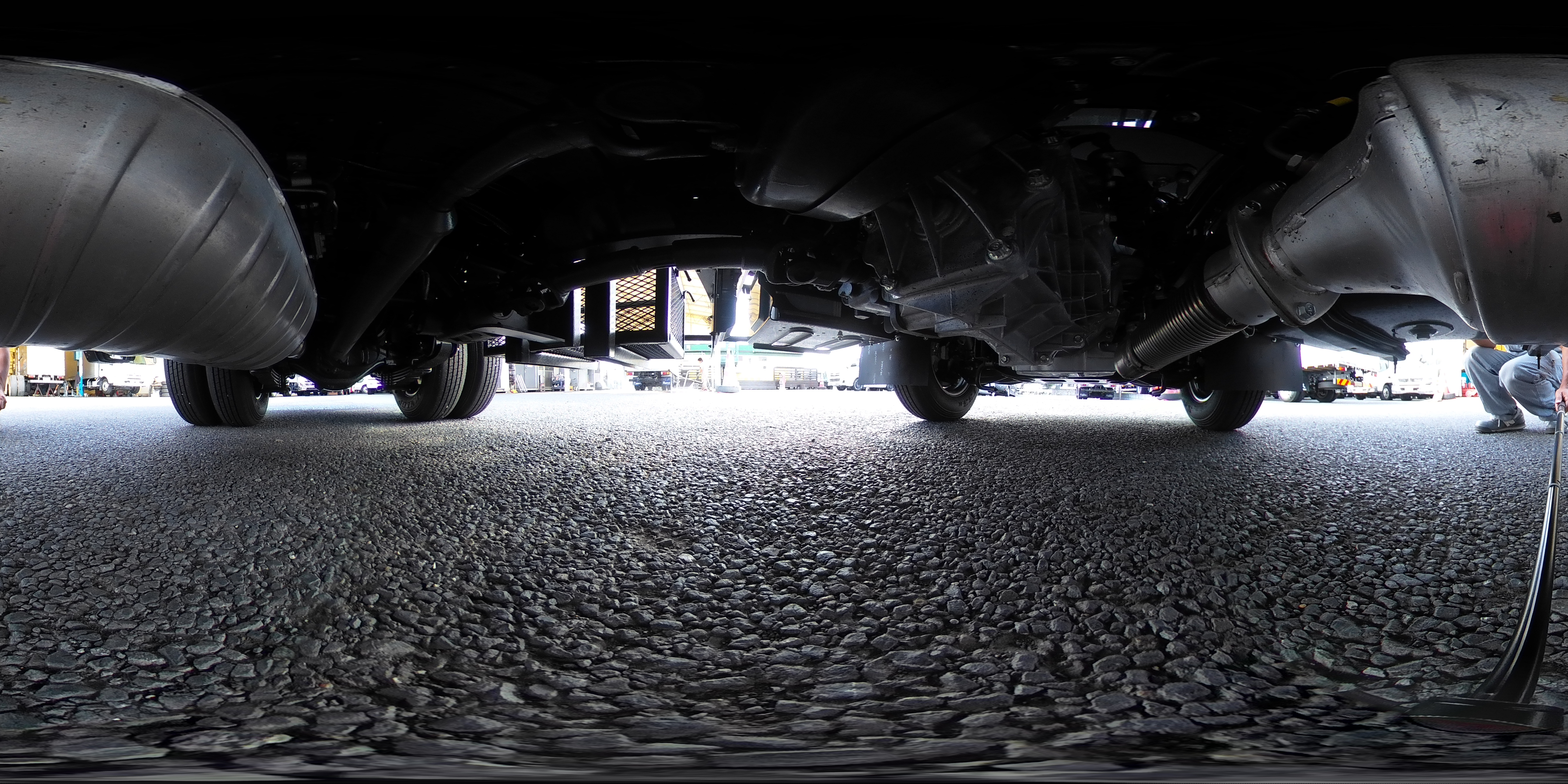 （未使用）　キャンター　「標準幅」　パッカー車　プレス式　積載２０００ｋｇ　新明和製　４．３立米　連続動作　汚水タンク　防臭扉　網工具入れ　バックカメラ　ＥＴＣ２．０　坂道発進補助　左電格ミラー　ＬＥＤヘッドライト＆フォグランプ　スマートキー　衝突軽減ブレーキ　車線逸脱警報　５速ＭＴ！1
