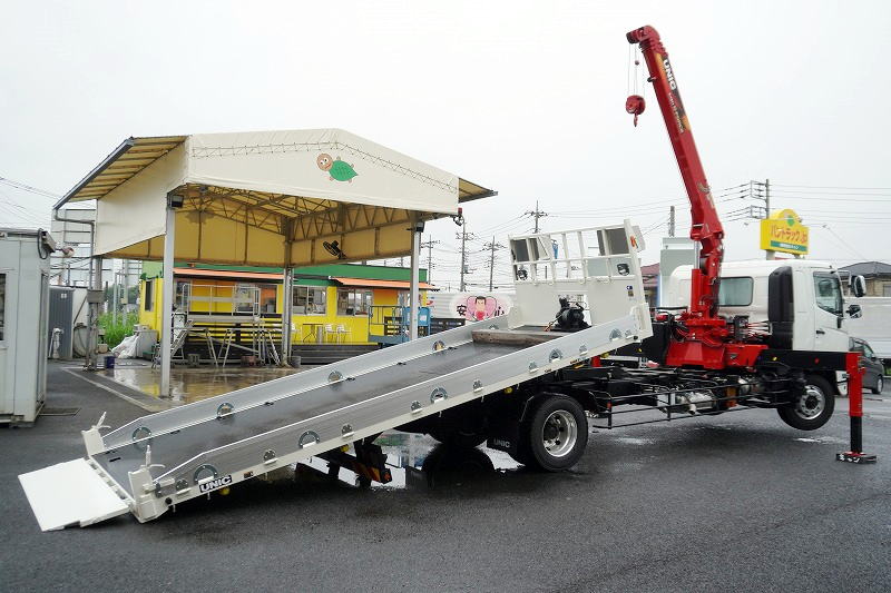 (未使用) レンジャー 増トン 「ワイド ベッド付」 4段クレーン セーフティローダー ウインチ付き 積載6100kg 古河ユニック製 2.93t吊 クレーン&荷台ラジコン付き フックイン 差し違いアウトリガー 5.8m長 リア油圧ゲート スタンション穴 床フック ロープ穴5対 アルミブロック 鳥居左右ステンレス工具箱&Jフック付き アルミホイール メッキパーツ バックカメラ ETC2.0 7速MT! 車検「R9年3月まで!」フロント画像