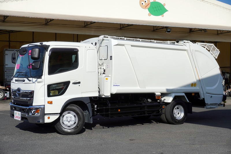 レンジャー　増トン　「ベッド付き」　パッカー車　プレス式　積載４１００ｋｇ　１０．２立米　新明和製　連続動作　防臭ドア　汚水タンク　網工具入れ　バックカメラ　ＥＴＣ２．０　坂道発進補助　ＬＥＤヘッドライト＆フォグランプ　メッキパーツ　衝突軽減ブレーキ　車線逸脱警報　６速ＭＴ！段ボール仕様！中型免許対応！！