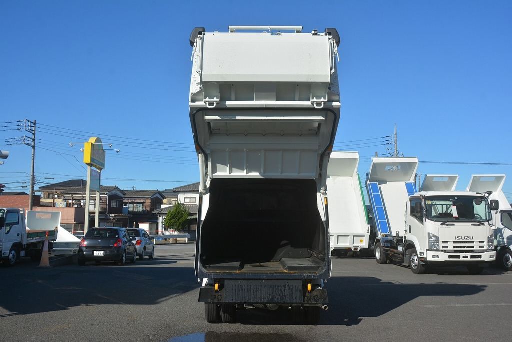 （未使用）　キャンター　パッカー車　プレス式　極東製　積載２０００ｋｇ　連続動作　４．３立米　汚水タンク　バックカメラ　ラダー　フォグランプ　５速ＭＴ！車検「Ｒ４年１２月まで！」27