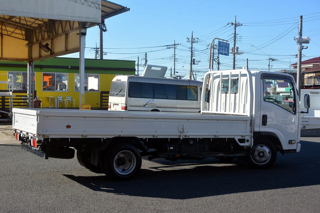 タイタン　「標準幅　ロング」　平ボディー　積載２０００ｋｇ　三方開　フルフラットロー　セイコーラック　フォグランプ　同色フロントバンパー＆グリル　キーレス　左電格ミラー　ＡＴ車！6