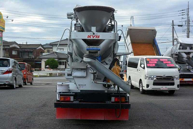 デュトロ　コンクリートミキサー車　カヤバ製　積載３０００ｋｇ　ドラム容量：２．５立米　最大混合容量：１．２立米　水タンク　電動ホッパーカバー　バックカメラ　ＥＴＣ２．０　坂道発進補助　左電格ミラー　メッキホイールライナー　メッキパーツ　クリアランスソナー　高年式！６速ＭＴ！車検「Ｒ５年２月まで！」2