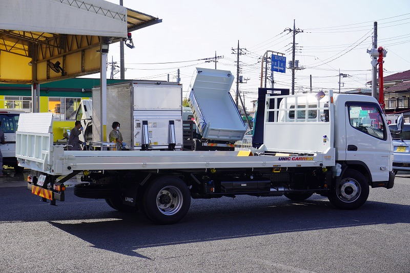 （未使用）　キャンター　「ワイド超ロング」　セーフティーローダー　一般用　古河ユニック製　積載３９００ｋｇ　ラジコン　ウインチ　床フック６対　ＬＥＤヘッドライト　スマートキー　左電格ミラー　衝突軽減ブレーキ　車線逸脱警報　５速ＭＴ！「フラットバーアオリ」6