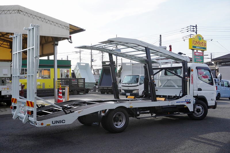 （未使用）　キャンター　「ワイド超ロング」　キャリアカー　２台積　古河ユニック製　積載３５５０ｋｇ　ウインチ　油圧リアゲート　ラジコン　坂道発進補助　左電格ミラー　ＬＥＤヘッドライト　スマートキー　衝突軽減ブレーキ　車線逸脱警報　５速ＭＴ！6