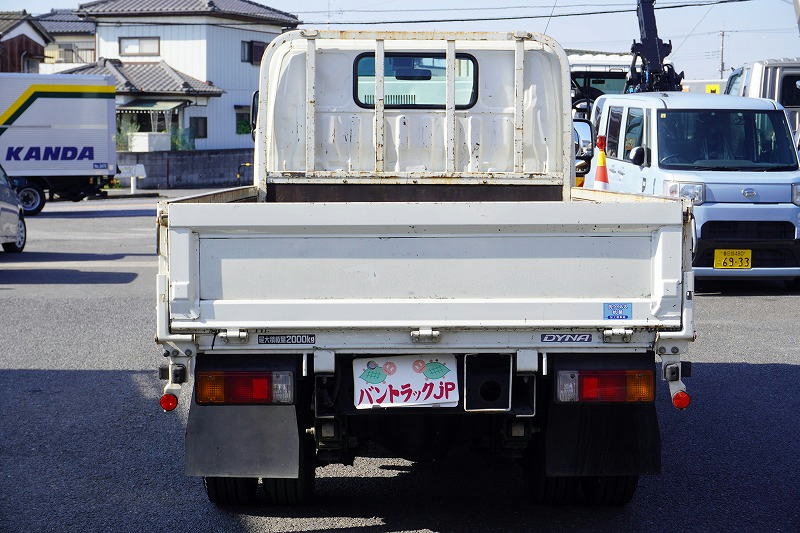 ダイナ　「標準幅　ショート」　平ボディー　積載２０００ｋｇ　三方開　ＥＴＣ　全低床　衝突軽減ブレーキ　車線逸脱警報　ワンオーナー！ＡＴ車！車検「Ｒ６年３月まで！」 AK2