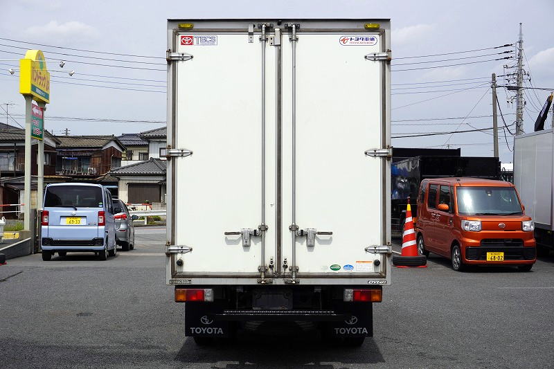 ダイナ　１０尺　パネルバン　積載２０００ｋｇ　トヨタ車体製　サイドドア　ラッシング２段　導風板　バックカメラ　社外ナビ　ＥＴＣ　全低床　ワンオーナー！ＡＴ車！2